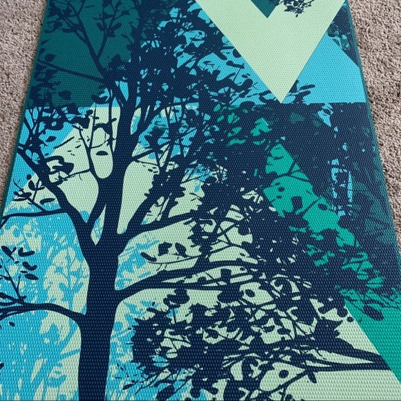 Rare color Gaiam Premium Yoga Mat Green Double Sided Tree floral thick - Picture 7 of 13